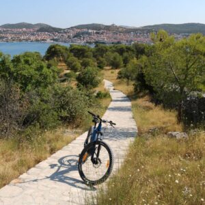 Alquiler de bicicletas en Šibenik – Explora la ciudad a tu ritmo